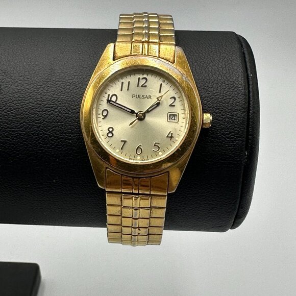 Pulsar Accessories - Pulsar Watch Women Gold Tone Round Easy To Read Dial Date Window New Battery